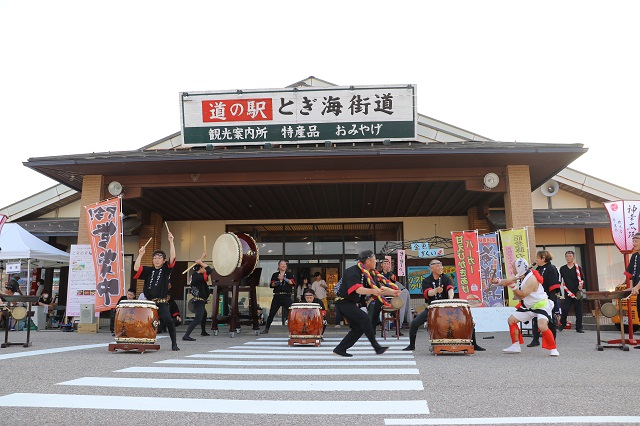 太鼓演奏