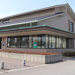 町立図書館