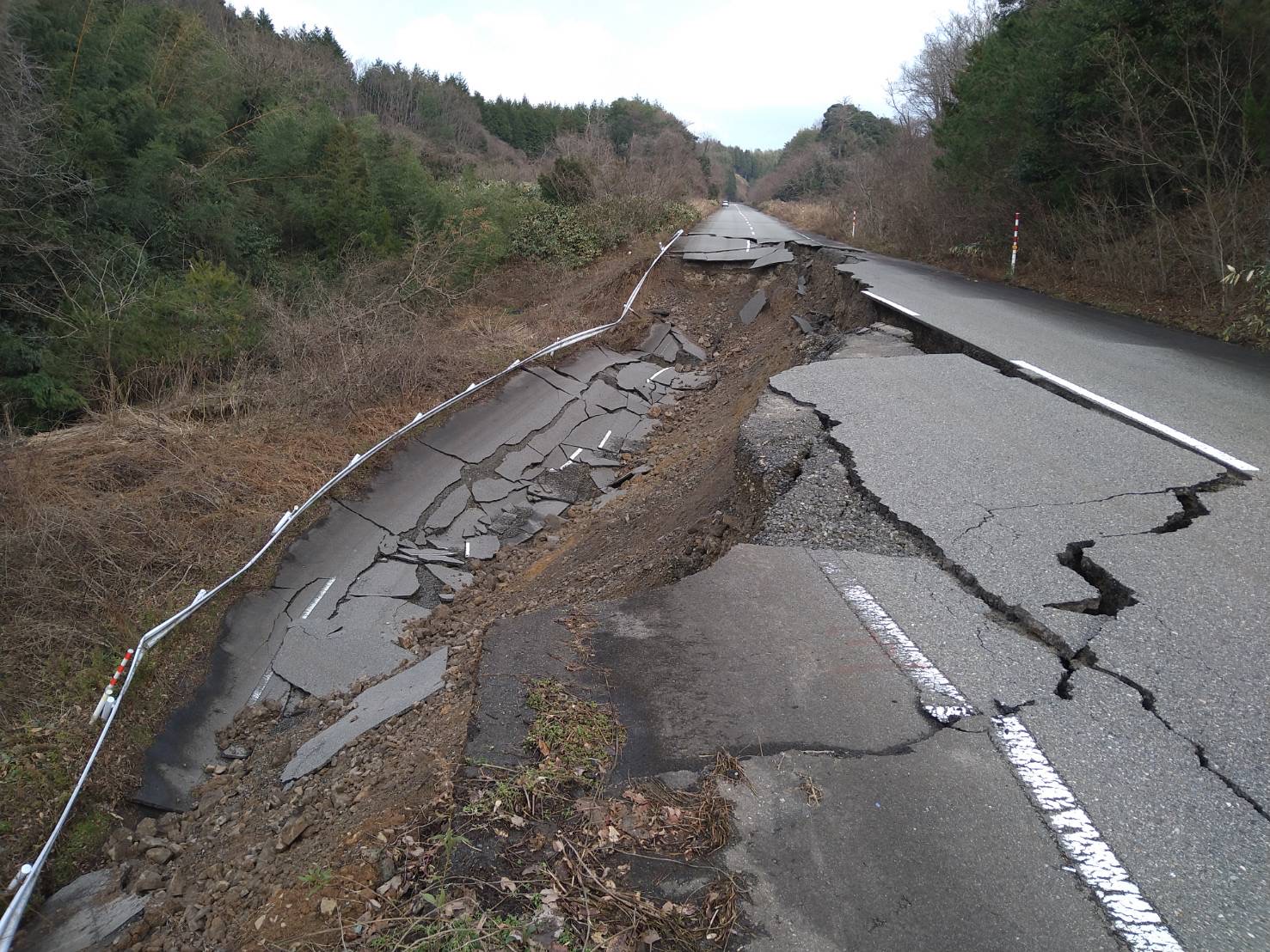 道路状況について注意喚起の画像