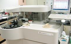 生化学検査用機器の画像