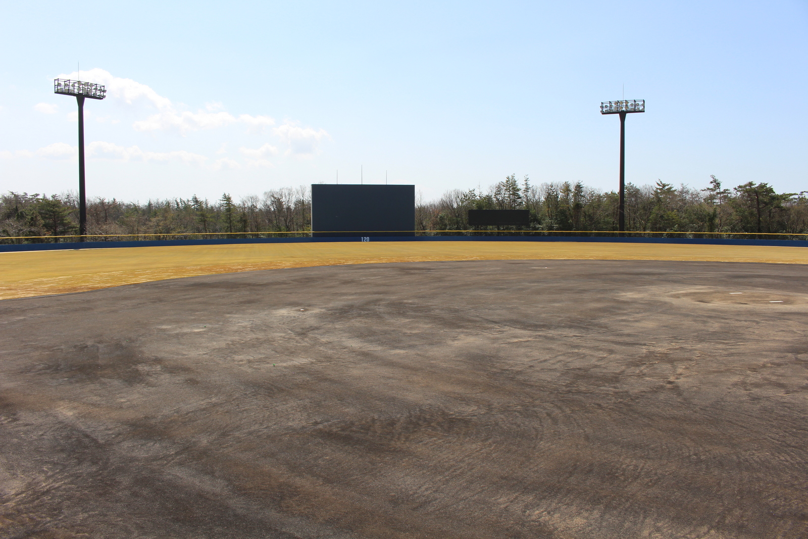 志賀町野球場の画像3