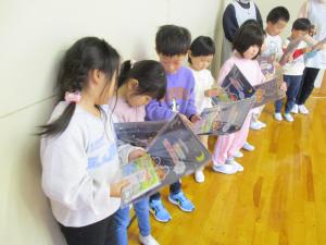 ファイルのプレゼントをもらった写真