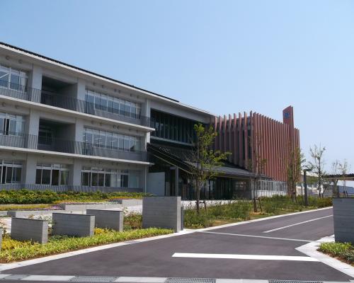 志賀小学校の外観画像