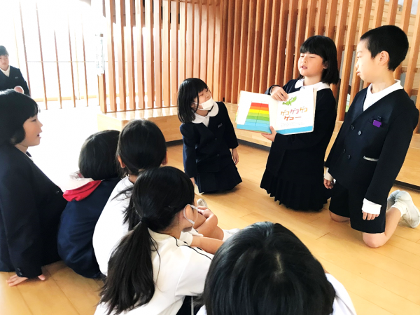 読み聞かせの様子